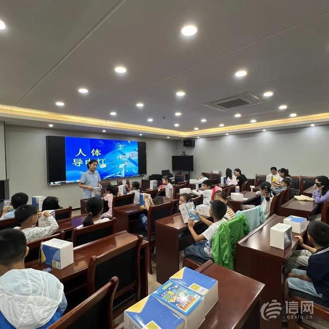 道2024年全国科普日活动火热开展尊龙凯时网站点燃科学之光 金家岭街(图1)